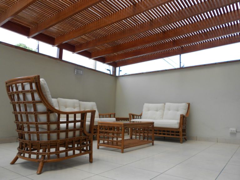 Pergola bioclimatique Valais